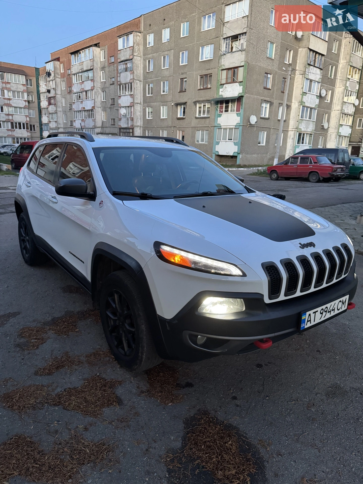 2014 Jeep Cherokee - мініатюра 2
