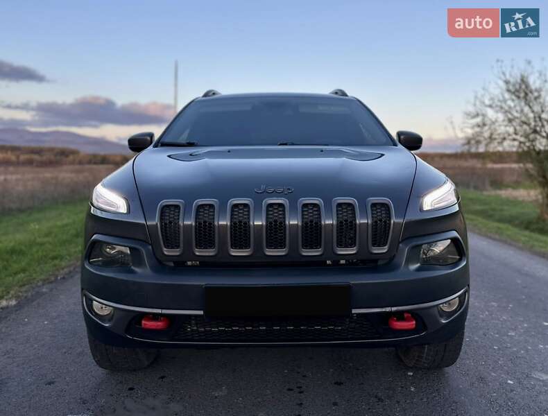 Внедорожник / Кроссовер Jeep Cherokee 2014 в Мукачево