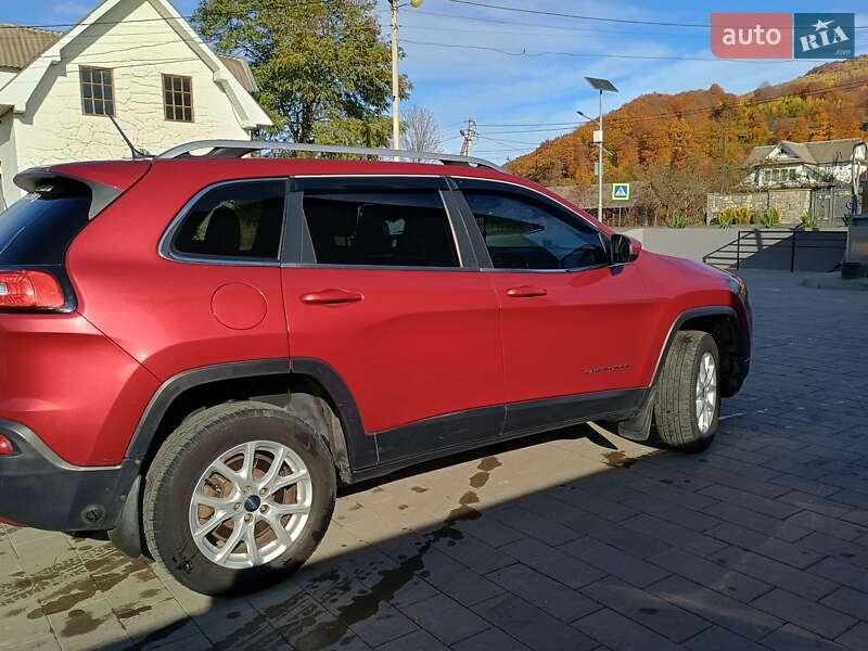 Позашляховик / Кросовер Jeep Cherokee 2014 в Надвірній фото 5 Позашляховик / Кросовер Jeep Cherokee 2014 в Надвірній