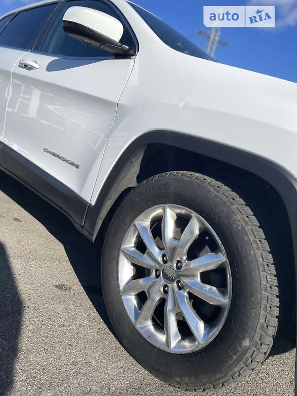Внедорожник / Кроссовер Jeep Cherokee 2015 в Киеве фото 36 Внедорожник / Кроссовер Jeep Cherokee 2015 в Киеве