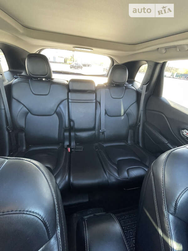 Внедорожник / Кроссовер Jeep Cherokee 2015 в Киеве фото 32 Внедорожник / Кроссовер Jeep Cherokee 2015 в Киеве