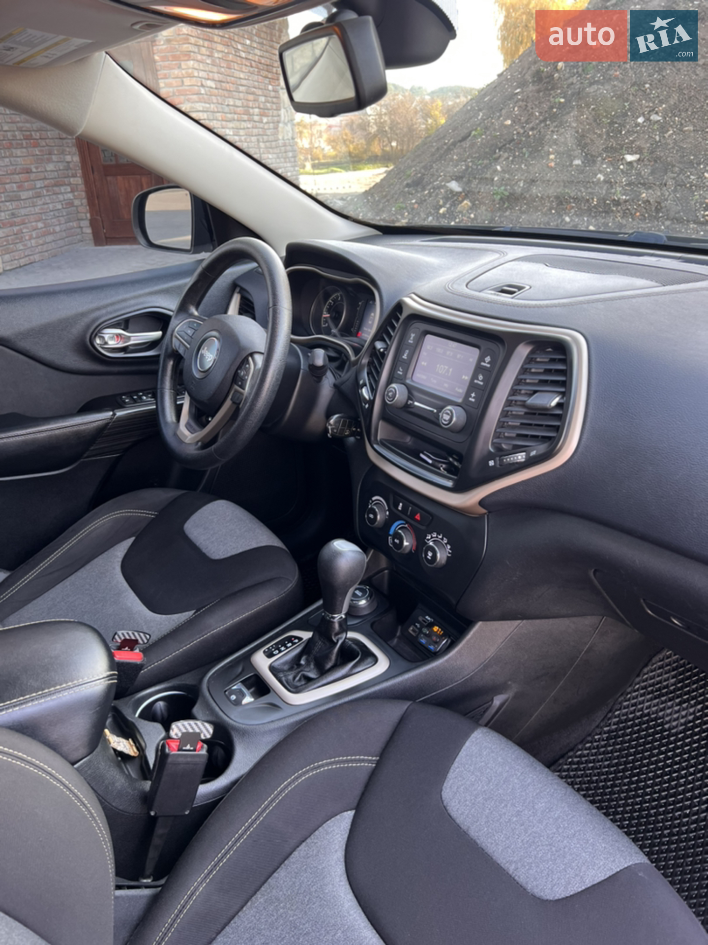 2014 Jeep Cherokee - мініатюра 19