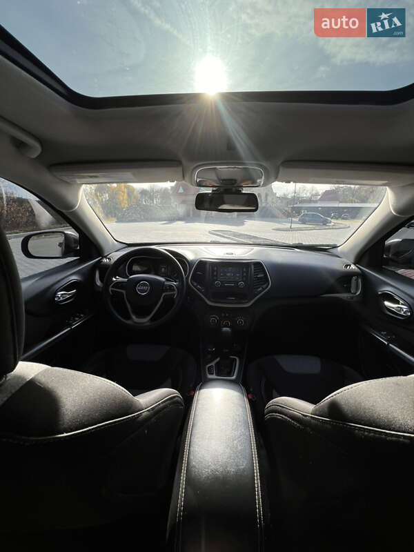 Внедорожник / Кроссовер Jeep Cherokee 2014 в Тернополе фото 23 Внедорожник / Кроссовер Jeep Cherokee 2014 в Тернополе