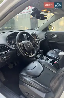Jeep Cherokee 2020