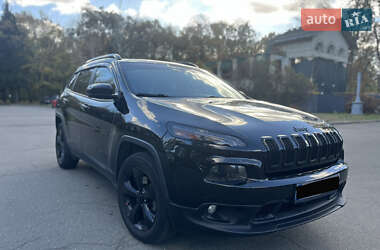 Внедорожник / Кроссовер Jeep Cherokee 2017 в Киеве