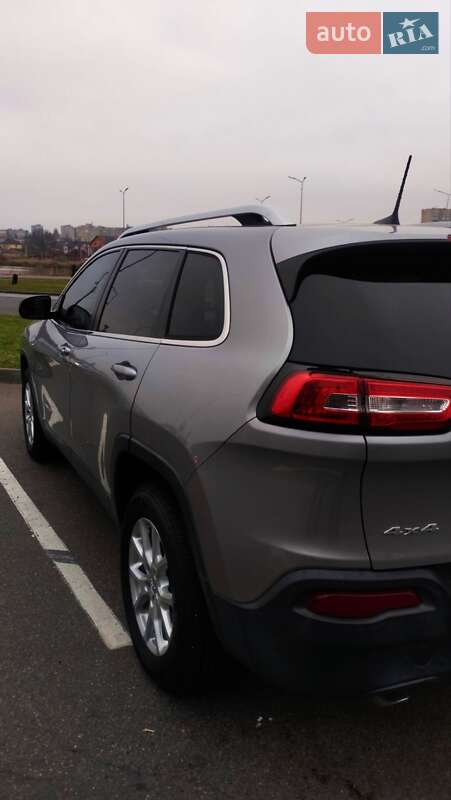 Позашляховик / Кросовер Jeep Cherokee 2015 в Вінниці
