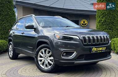 Позашляховик / Кросовер Jeep Cherokee 2016 в Львові