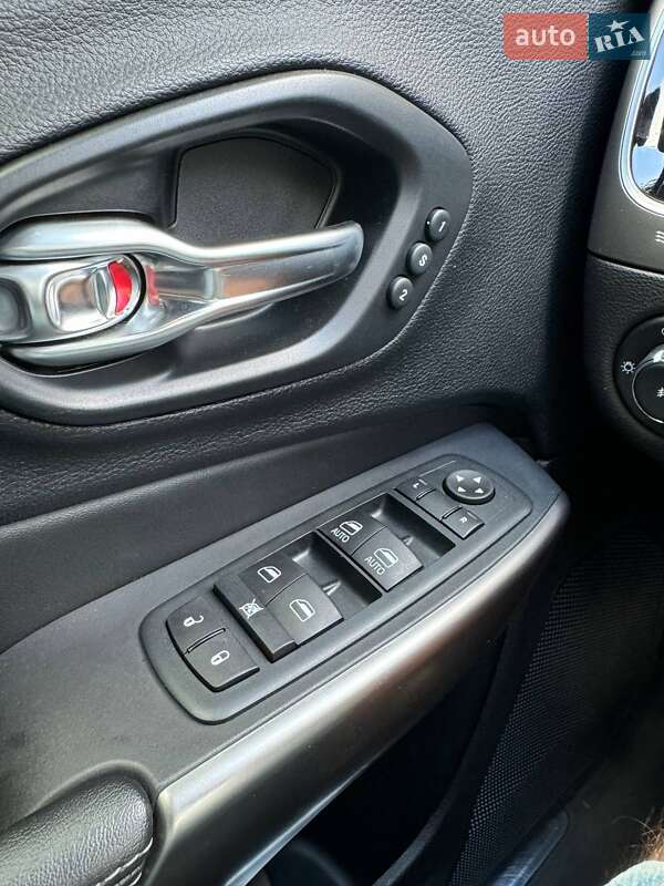 Внедорожник / Кроссовер Jeep Cherokee 2020 в Кривом Роге фото 32 Внедорожник / Кроссовер Jeep Cherokee 2020 в Кривом Роге