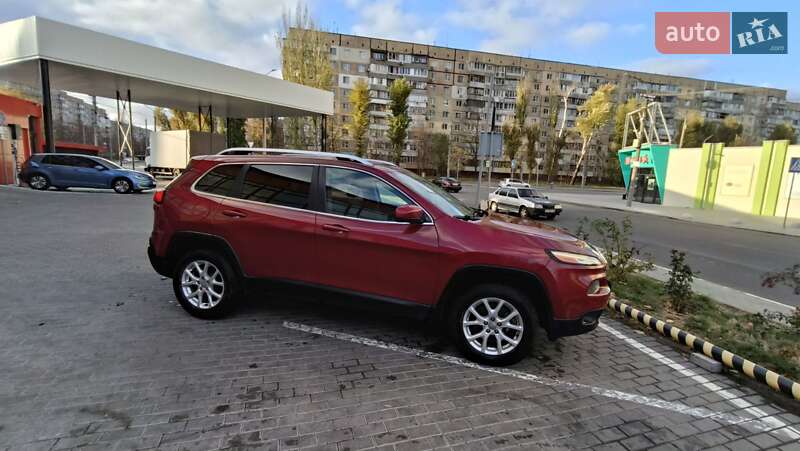 Внедорожник / Кроссовер Jeep Cherokee 2015 в Днепре
