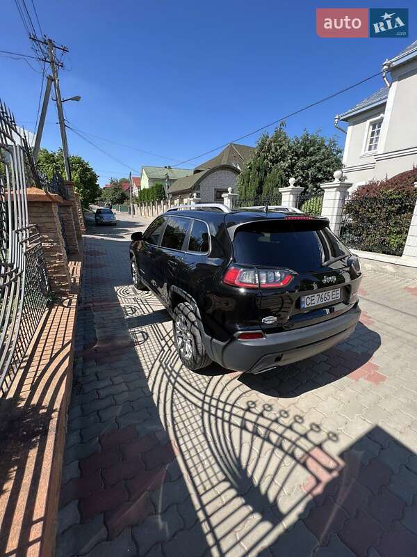 Внедорожник / Кроссовер Jeep Cherokee 2018 в Черновцах