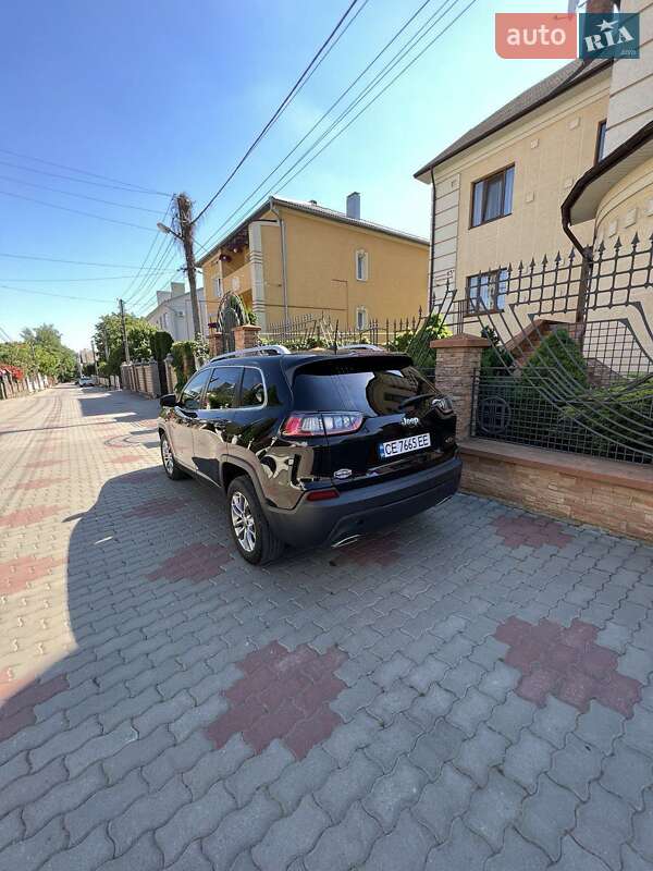 Внедорожник / Кроссовер Jeep Cherokee 2018 в Черновцах