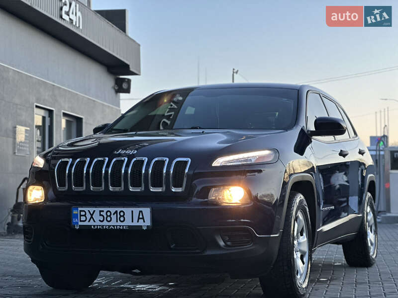 Внедорожник / Кроссовер Jeep Cherokee 2014 в Каменец-Подольском