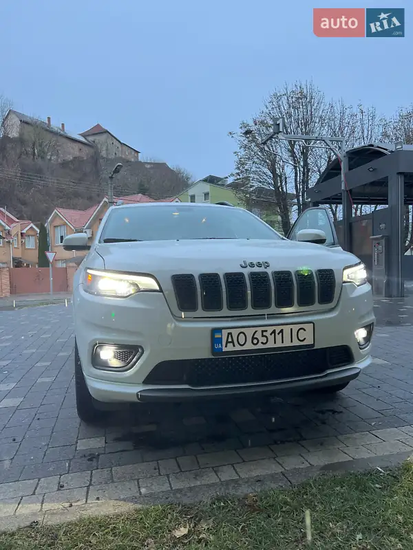 Jeep Cherokee