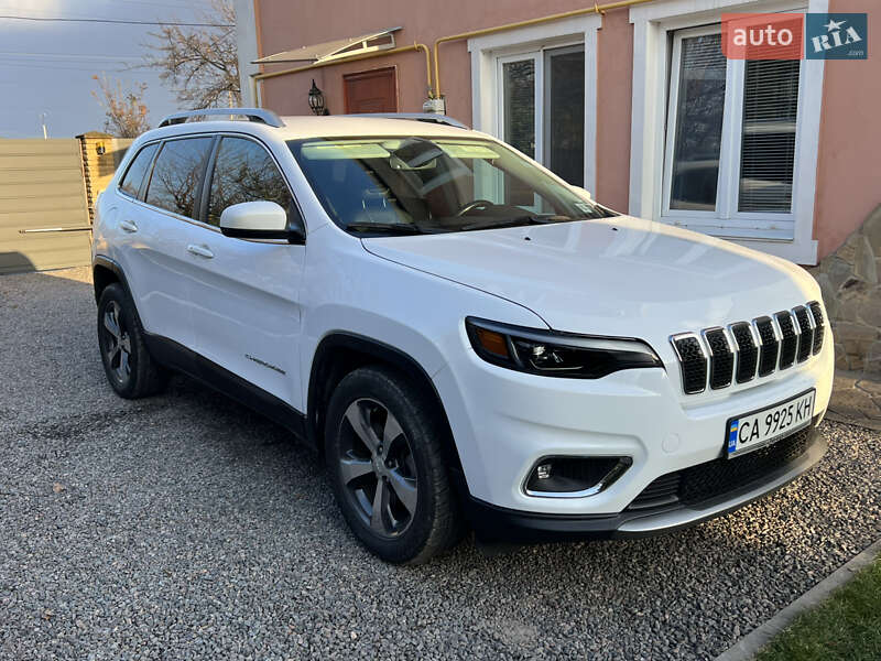 Внедорожник / Кроссовер Jeep Cherokee 2019 в Черкассах