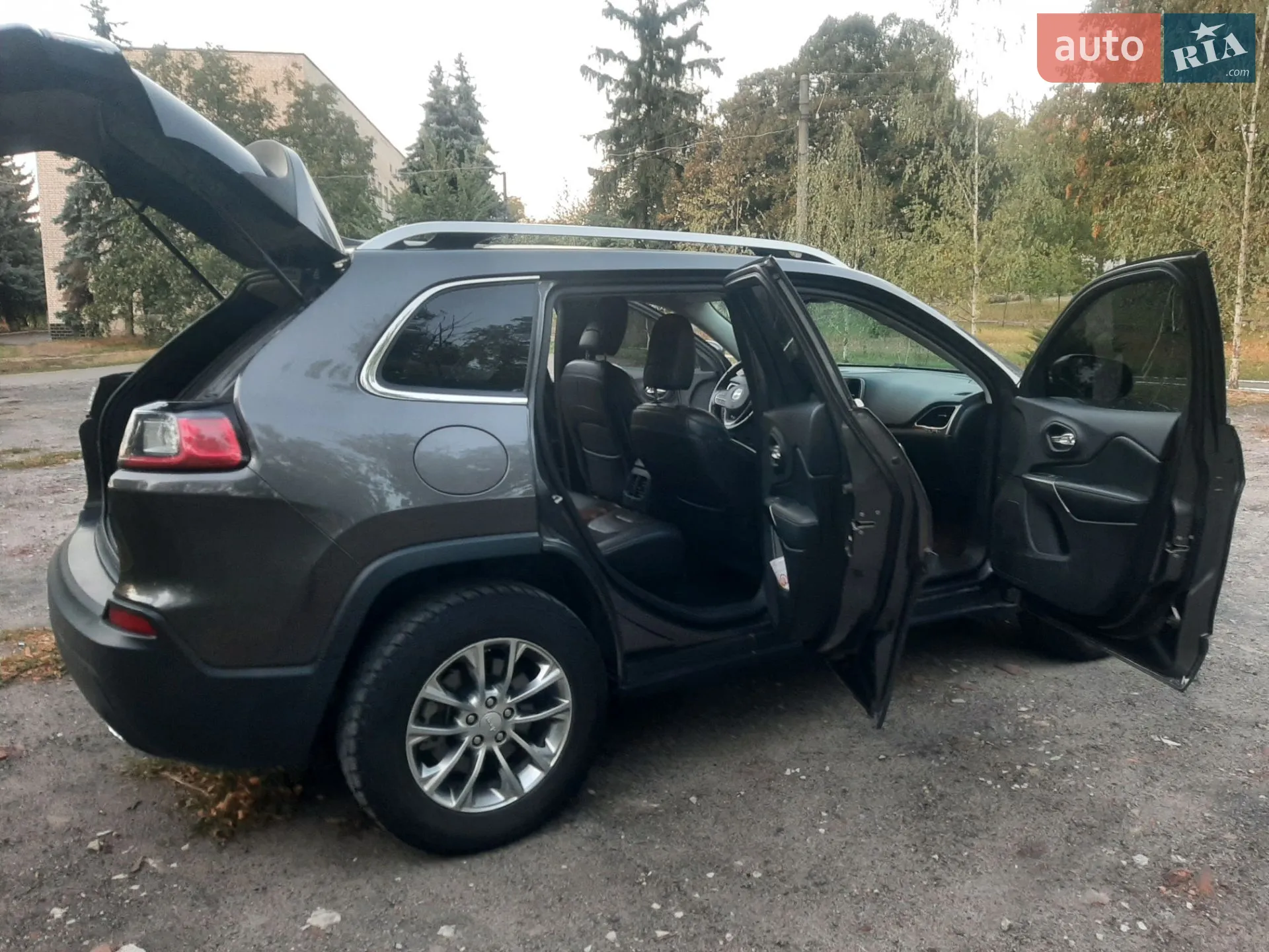 2018 Jeep Cherokee - мініатюра 16