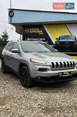 Позашляховик / Кросовер Jeep Cherokee 2015 в Івано-Франківську