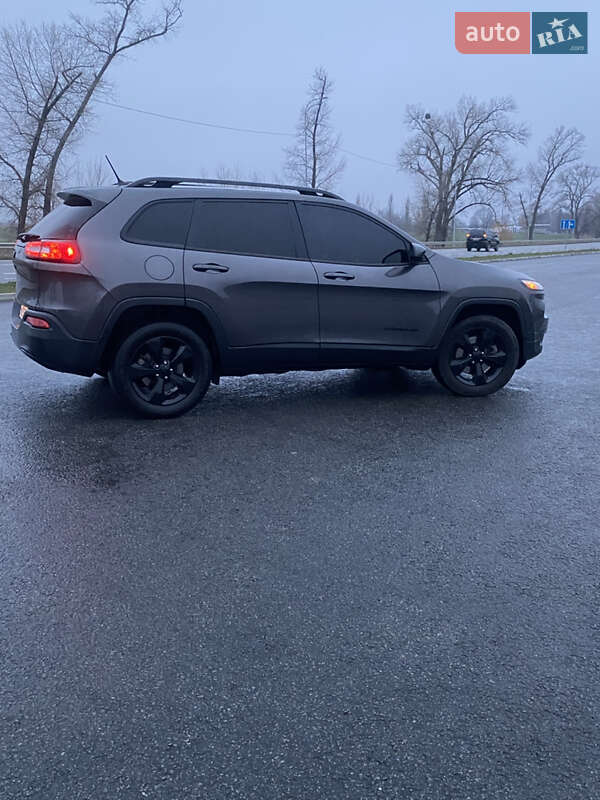Внедорожник / Кроссовер Jeep Cherokee 2017 в Ромнах