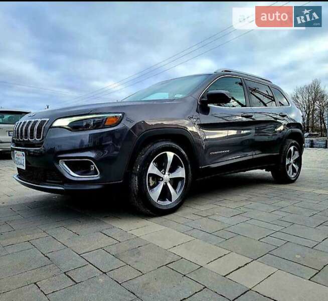 Внедорожник / Кроссовер Jeep Cherokee 2019 в Ровно