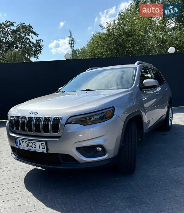 Jeep Cherokee