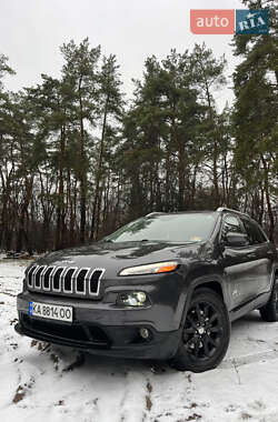 Внедорожник / Кроссовер Jeep Cherokee 2015 в Киеве