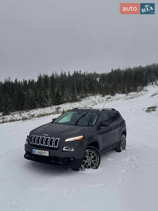 Внедорожник / Кроссовер Jeep Cherokee 2017 в 