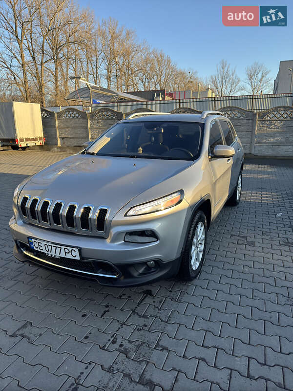 Позашляховик / Кросовер Jeep Cherokee 2016 в Чернівцях