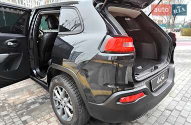 Внедорожник / Кроссовер Jeep Cherokee 2013 в Киеве