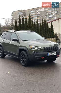 Jeep Cherokee 2021