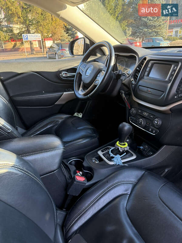 Внедорожник / Кроссовер Jeep Cherokee 2016 в Кривом Роге фото 7 Внедорожник / Кроссовер Jeep Cherokee 2016 в Кривом Роге