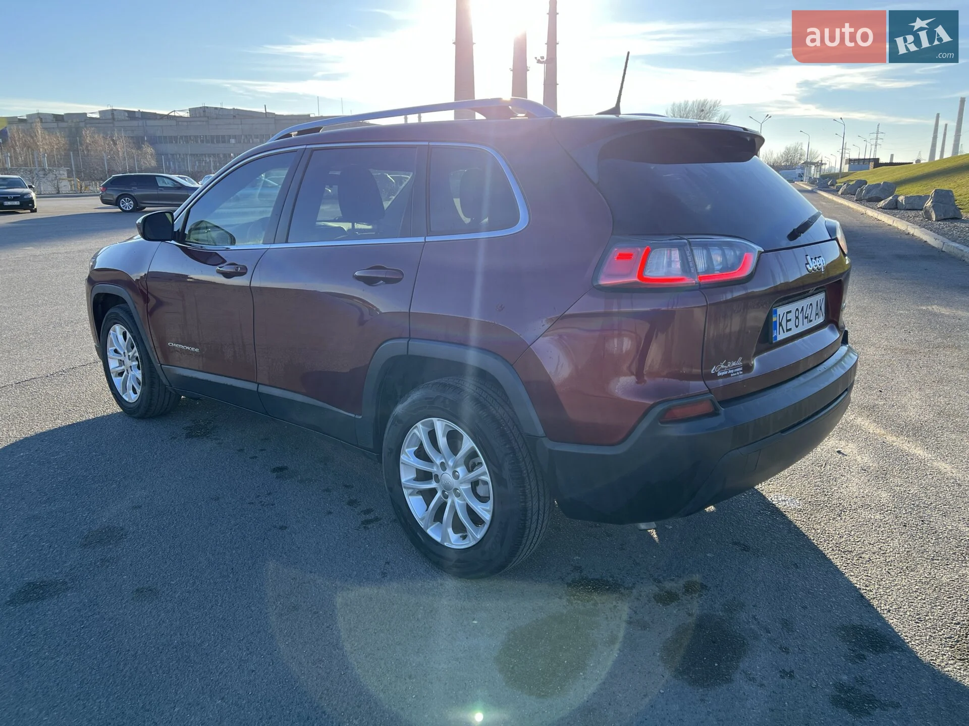 2019 Jeep Cherokee - мініатюра 13