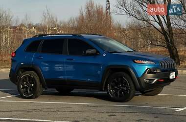 Внедорожник / Кроссовер Jeep Cherokee 2017 в Киеве