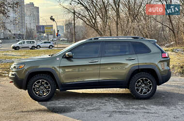 Внедорожник / Кроссовер Jeep Cherokee 2020 в Киеве