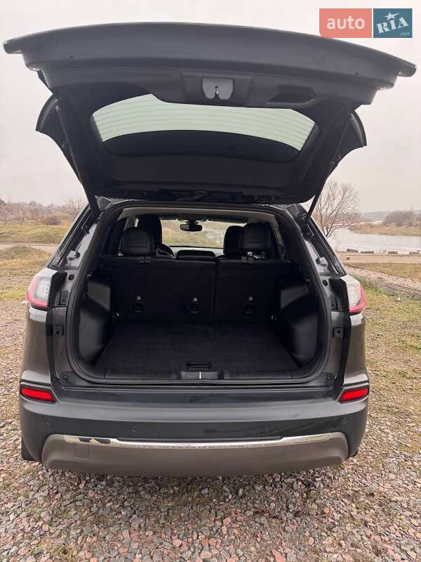 Позашляховик / Кросовер Jeep Cherokee 2018 в Вознесенську