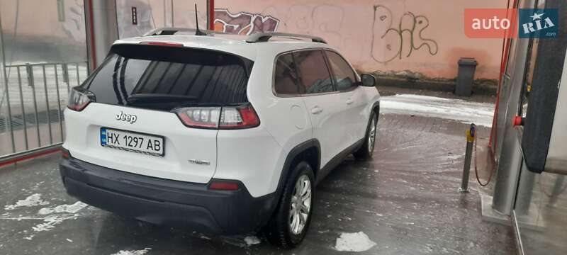 Внедорожник / Кроссовер Jeep Cherokee 2018 в Хмельницком