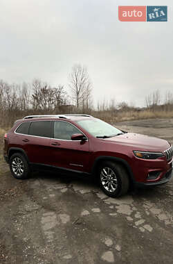 Внедорожник / Кроссовер Jeep Cherokee 2018 в 