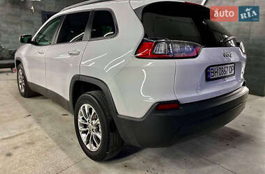 Внедорожник / Кроссовер Jeep Cherokee 2018 в 