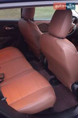 Внедорожник / Кроссовер Jeep Cherokee 2016 в 