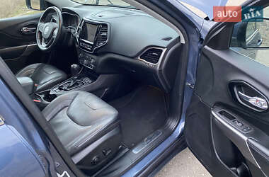 Внедорожник / Кроссовер Jeep Cherokee 2021 в 
