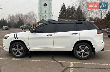 Внедорожник / Кроссовер Jeep Cherokee 2019 в 