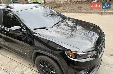 Внедорожник / Кроссовер Jeep Cherokee 2019 в 