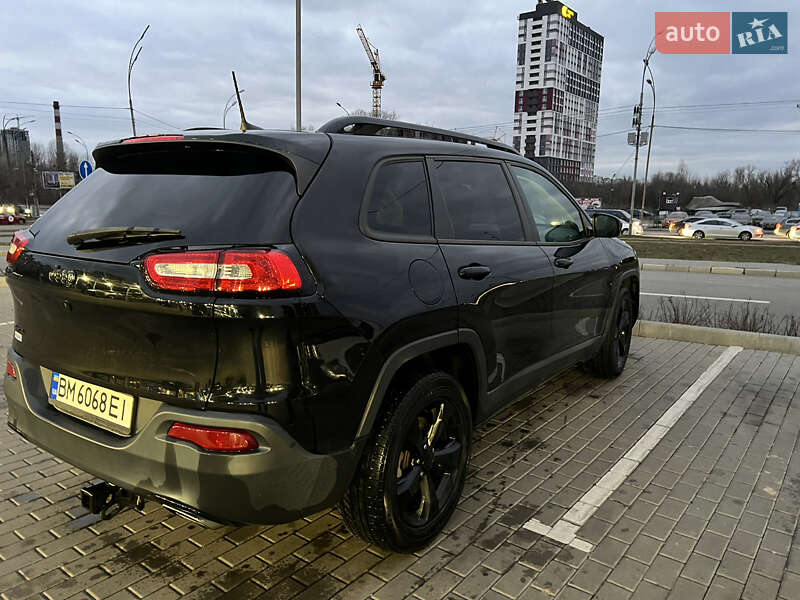 Внедорожник / Кроссовер Jeep Cherokee 2017 в Киеве