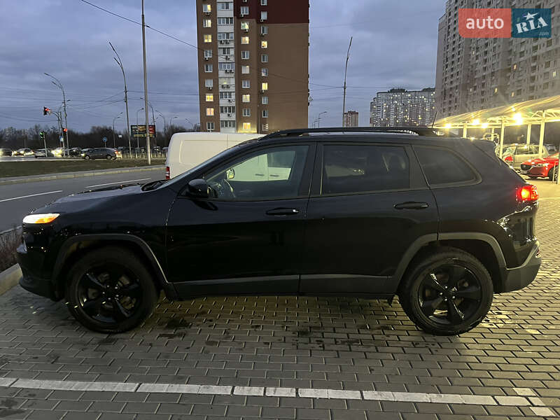 Внедорожник / Кроссовер Jeep Cherokee 2017 в Киеве