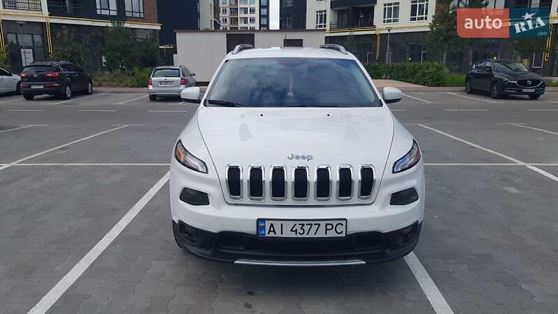 Внедорожник / Кроссовер Jeep Cherokee 2015 в Ирпене