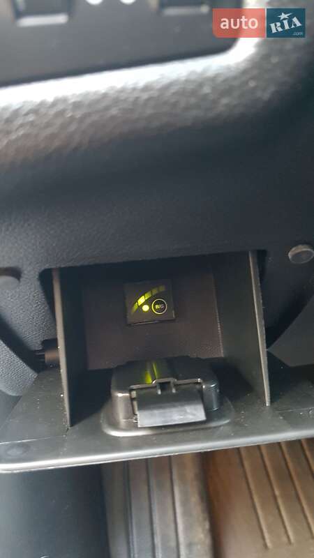 Внедорожник / Кроссовер Jeep Cherokee 2015 в Ирпене