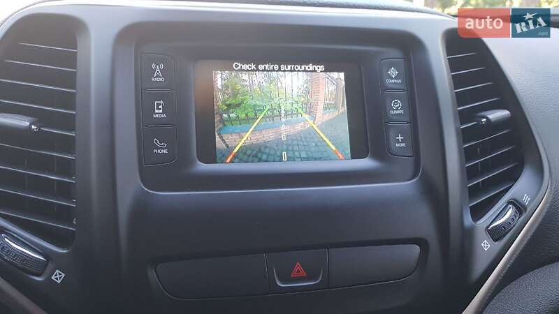 Внедорожник / Кроссовер Jeep Cherokee 2015 в Ирпене