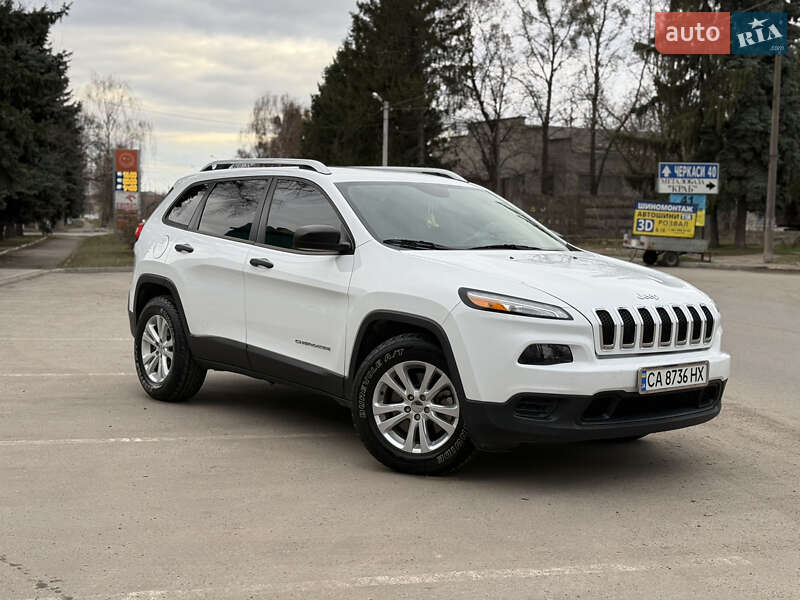 Позашляховик / Кросовер Jeep Cherokee 2015 в Золотоноші