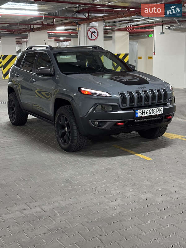 Позашляховик / Кросовер Jeep Cherokee 2014 в Одесі