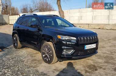 Внедорожник / Кроссовер Jeep Cherokee 2020 в 