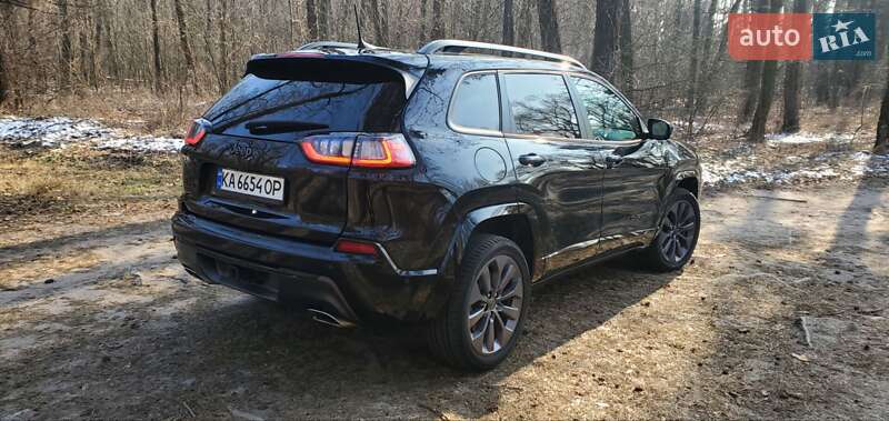Внедорожник / Кроссовер Jeep Cherokee 2020 в Киеве