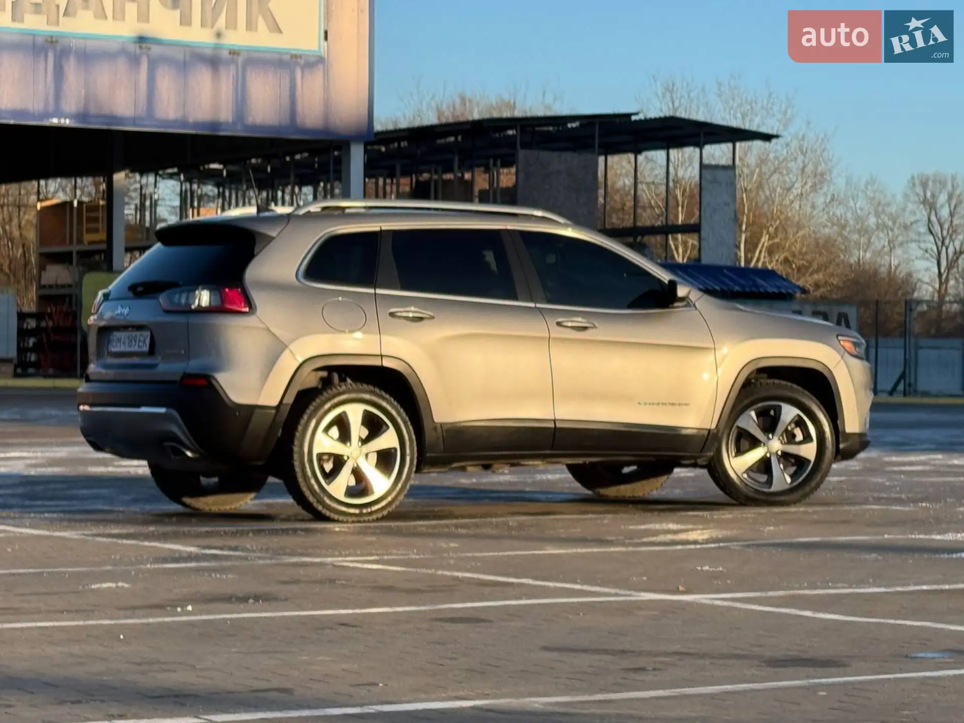 2020 Jeep Cherokee - мініатюра 4